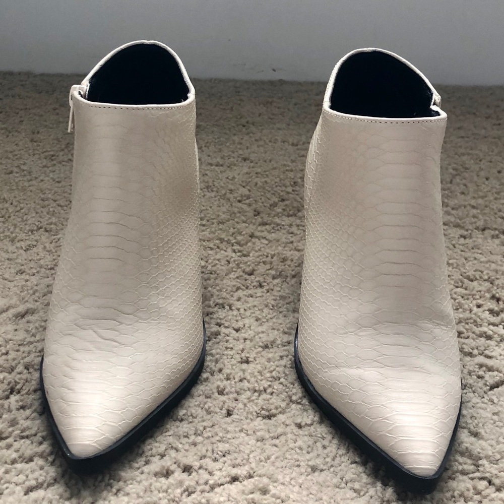 NEW quipd snakeskin booties boutique